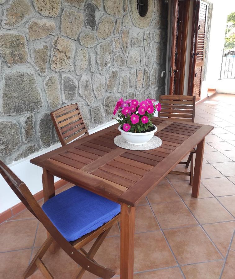 Holiday Home Mennulita ลีปารี ภายนอก รูปภาพ