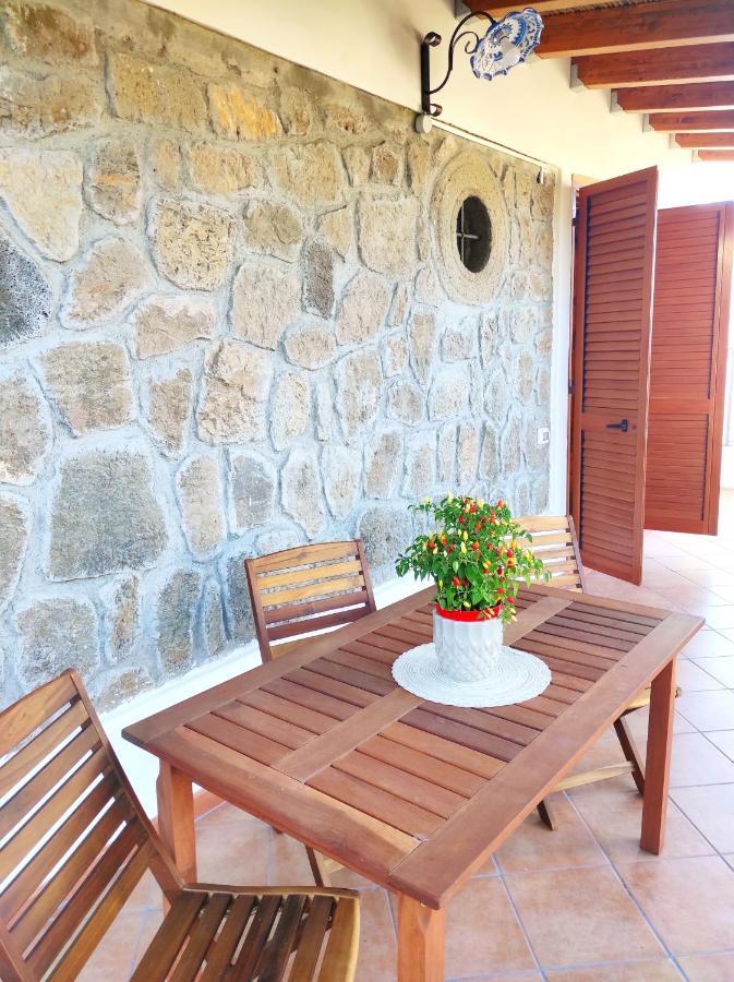 Holiday Home Mennulita ลีปารี ภายนอก รูปภาพ