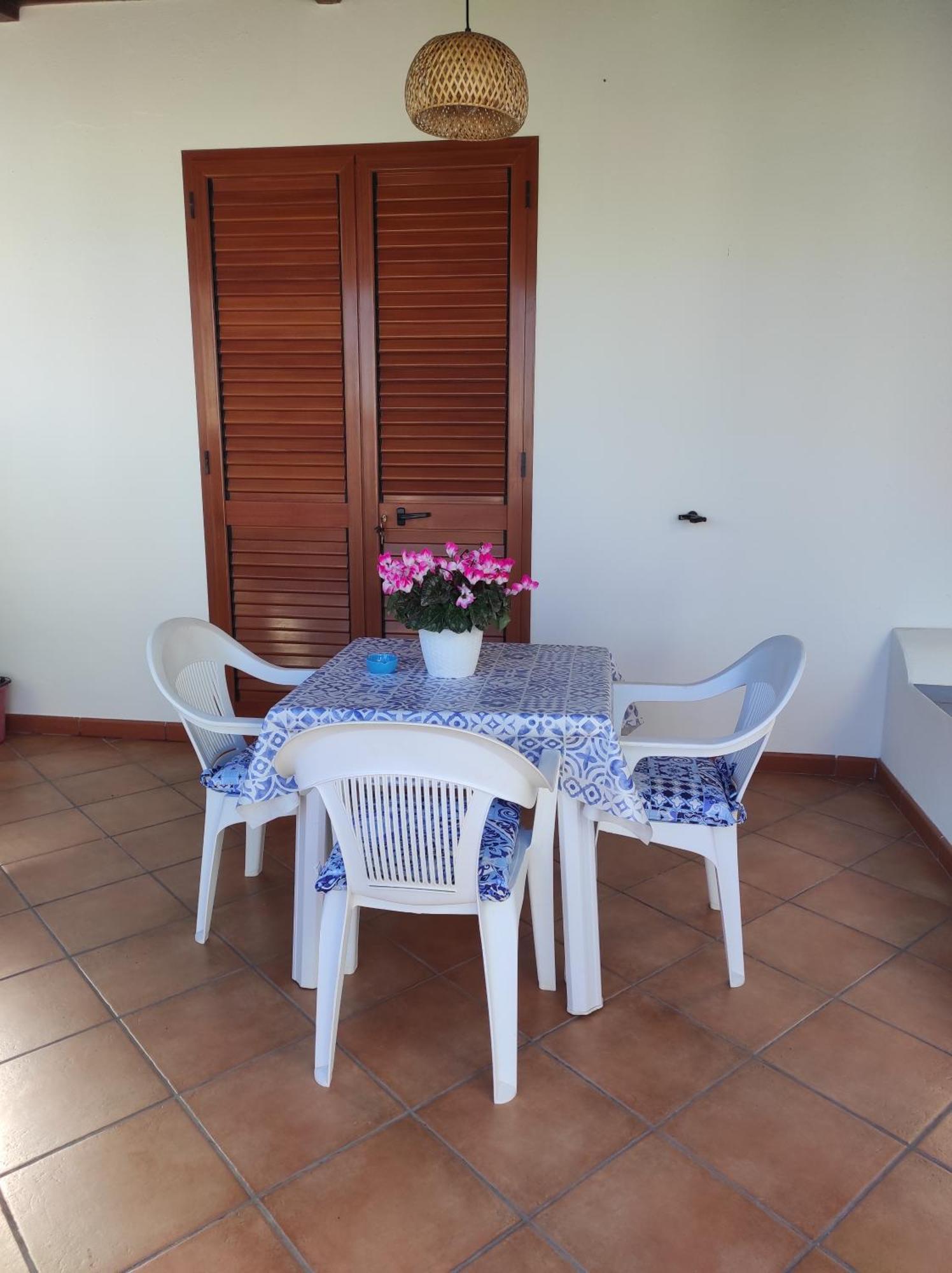 Holiday Home Mennulita ลีปารี ภายนอก รูปภาพ