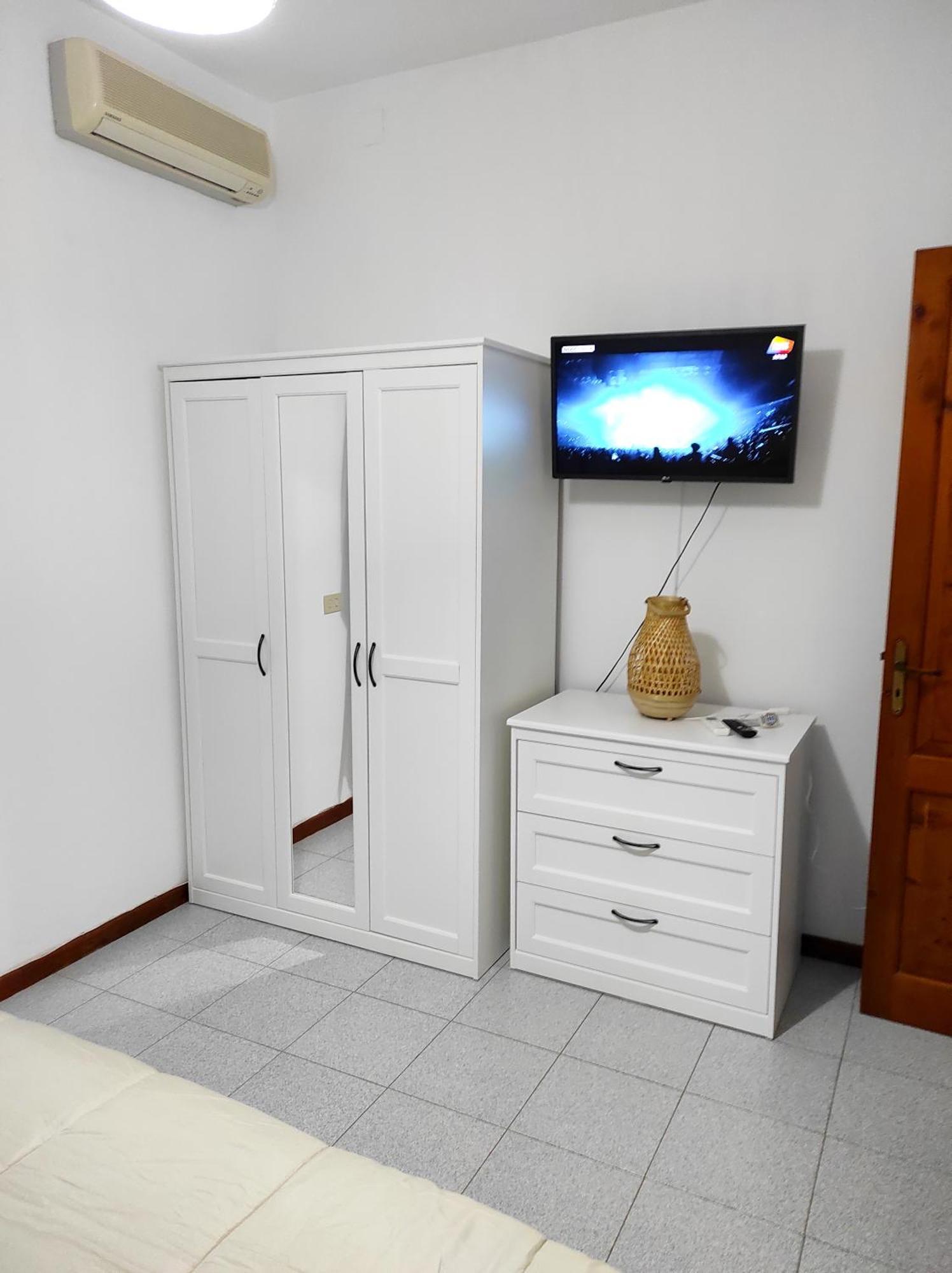 Holiday Home Mennulita ลีปารี ภายนอก รูปภาพ