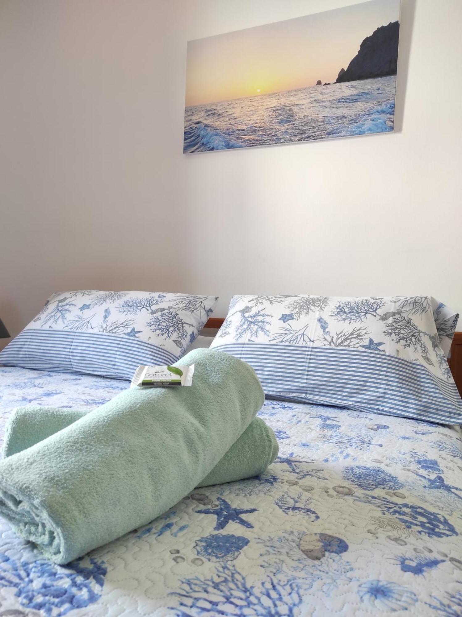 Holiday Home Mennulita ลีปารี ภายนอก รูปภาพ
